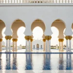 Beyond the Minaret: A Traveler’s Guide to Respectful Mosque Visits in the Middle East