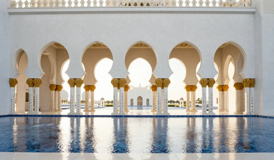 Beyond the Minaret: A Traveler’s Guide to Respectful Mosque Visits in the Middle East Beyond the Minaret: A Traveler’s Guide to Respectful Mosque Visits in the Middle East